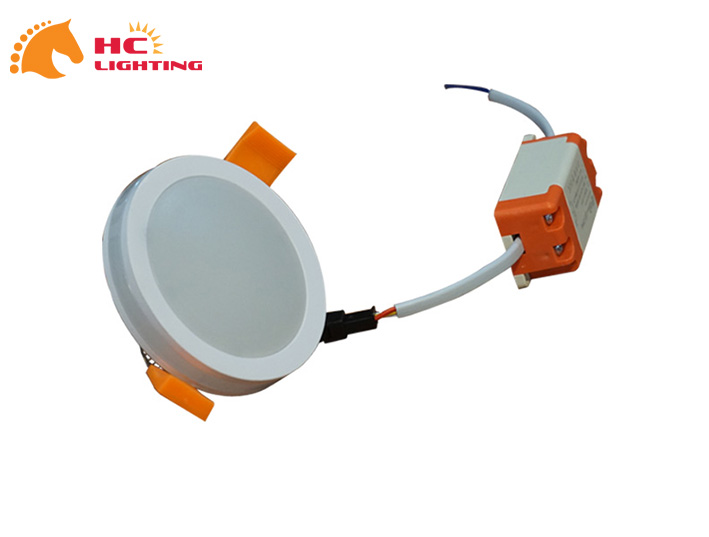 Đặc điểm nổi bật của đèn LED âm trần đế đúc Ø60 5W